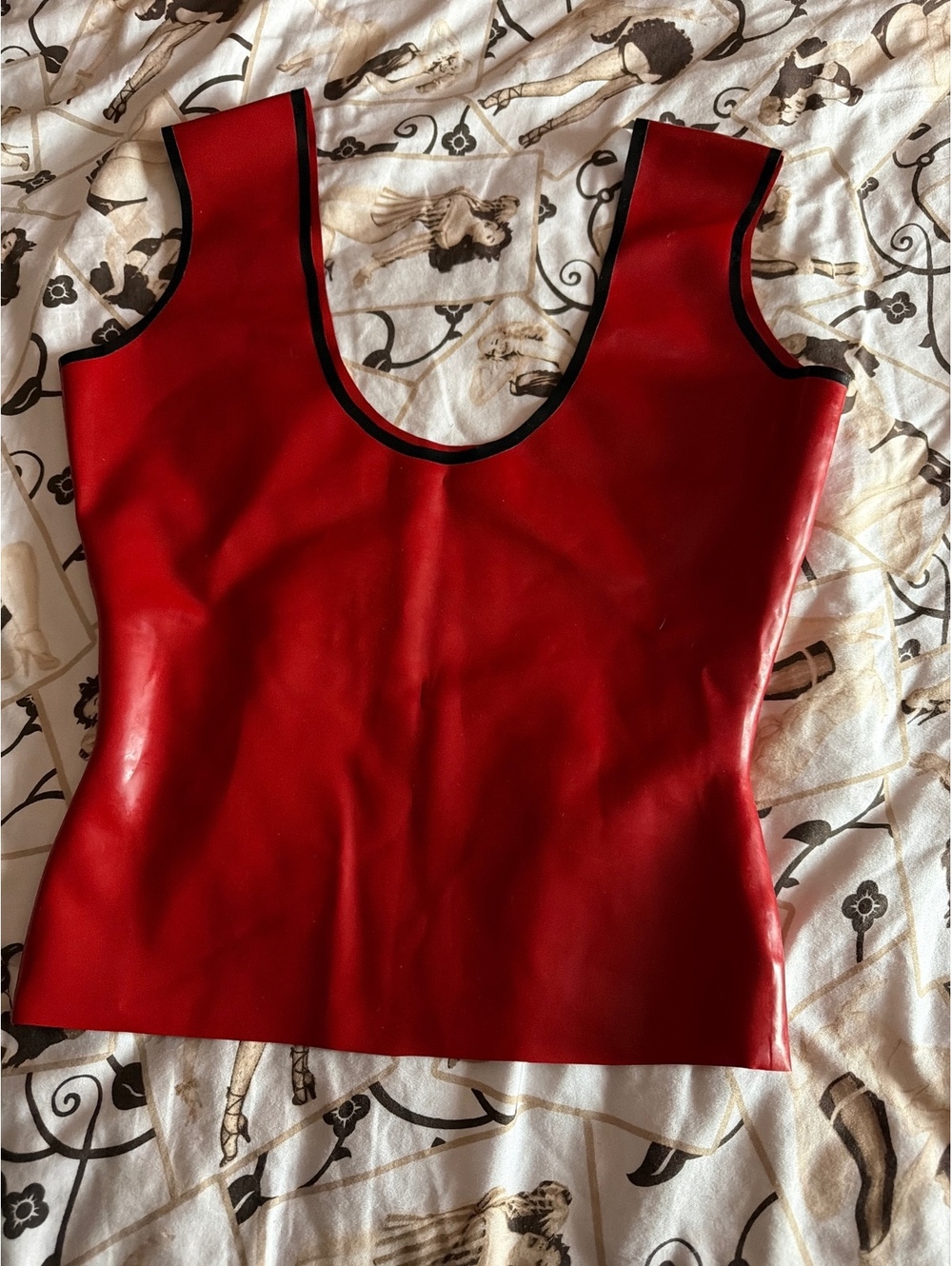 Latex top